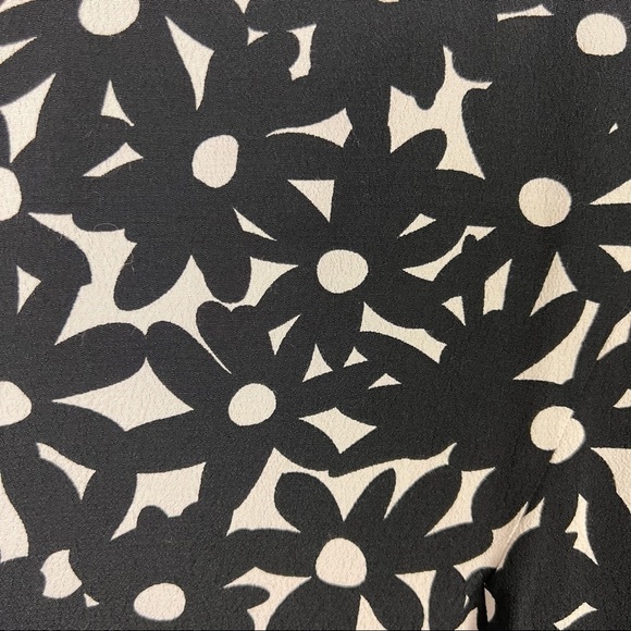 Diane Con Furstenberg | Clara Garden Daisy sleeveless fit and flare floral dress - Picture 4 of 12